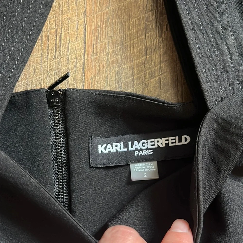 Elegant Black Dress - Picture 2 of 10